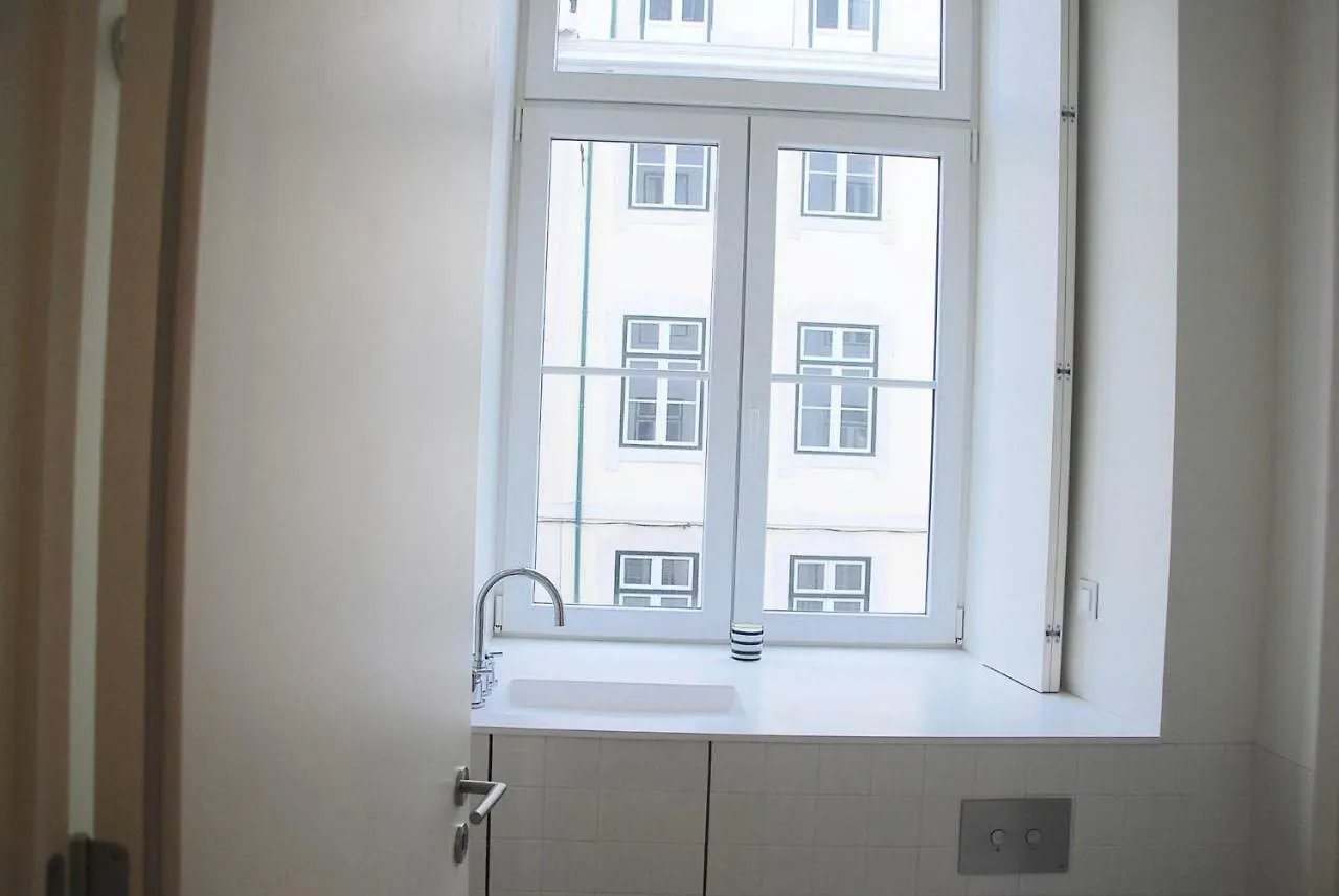 Downtown Sunny Apartment Lisboa