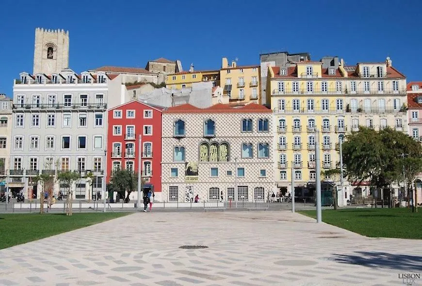 Downtown Sunny Apartment Lisboa